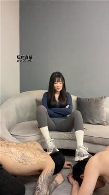 【婉纱】健身后原味鞋袜虐兄弟奴 bf51100