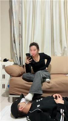 【向晚】原味白袜脚蹂躏踩 bf51199