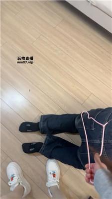 【Wh情侣】衣架各种抽-舔脏鞋踩踏  JS250330-18