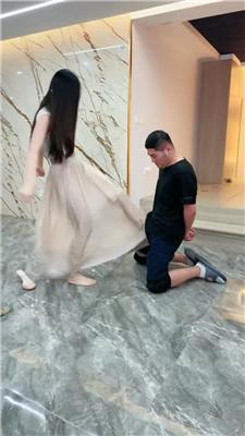 【麋鹿银儿】暴力踢裆/沉浸深喉/踩脖 bf52416