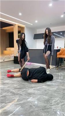 【麋鹿银儿】绝望的sp-最花样的藤条羞辱鞭打 bf52724