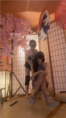 【伊晨】情侣奴-奴下奴-指挥女奴做S bf53772