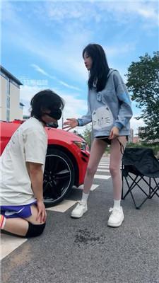 【千千】户外调教遛狗 bf54035