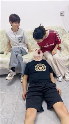 【刘二狗】情侣主-脏鞋原味棉袜虐绿帽 bf54468