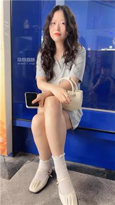 【素人抽水机】脏鞋白袜踩虐地毯奴 bf54531