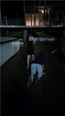 【多多】户外-骑马骑脖犬化场 bf55343