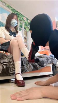 【琼爷】红高跟白袜踩踏喂食 bf55805