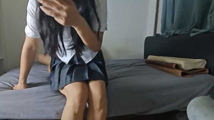 JK短裙坐脸 YC-250830-6