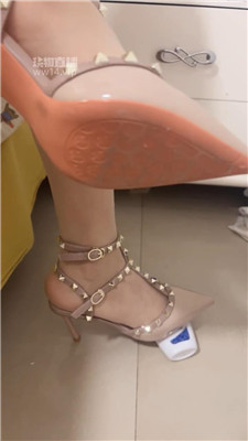 【希娜】铆钉鞋底鹿废你    250830-15