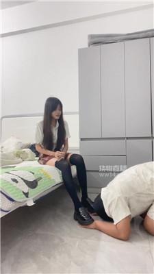 【雨晴】骑狗背-及膝袜踩虐 bf57172