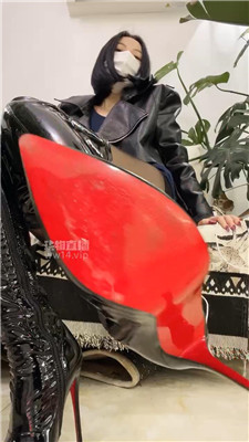 【小拽】强制吸香水10次    250907-24