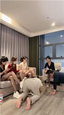 【冰语】情侣奴-群调群虐 bf57598