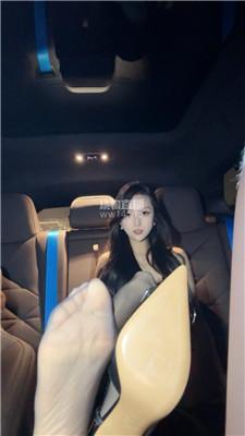 【水晶熊】模特S-黑丝车内调奴 bf57641