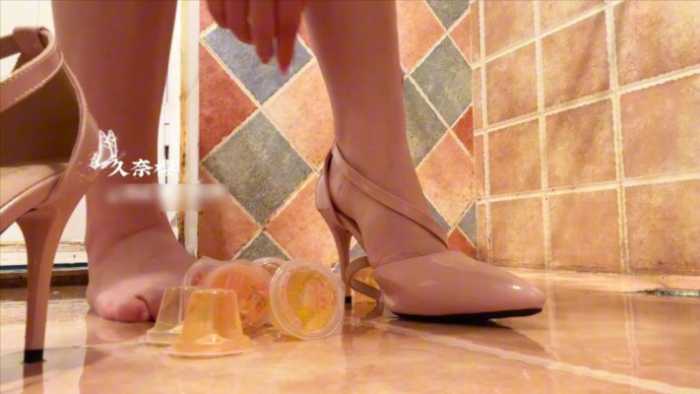 肤色高跟鞋内踩果冻 JS251008~5