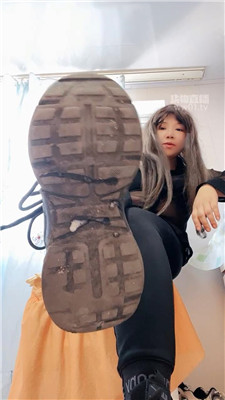 【琪主】瑜伽裤白棉袜羞辱    251016-17