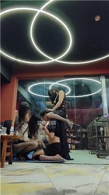 【咩祖】姐妹聚会多S群调群虐纹身男【完整版】 bf58581