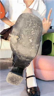 【苒苒】小腿袜玛丽珍虐乳规则    251028-11