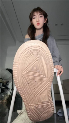 【千千】肉丝白袜香水寸炸    251030-15