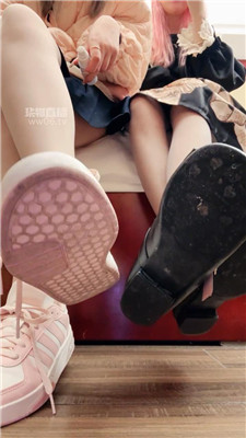 【黑心小魔女】双主香水炸J    251114-12