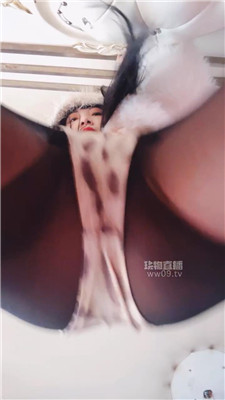 【兔粉粉】红唇胯下巨人视角    251204-22