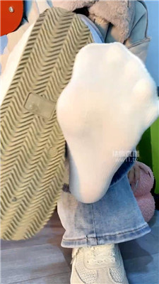 【苒苒】口水脏鞋底冰冰袜    251220-23