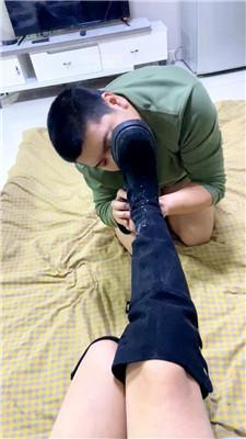 【糖糖】长靴跳踩地毯奴 JS251222-39