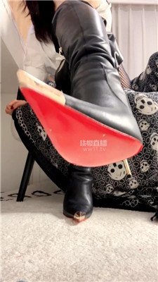 【夏夏】乳母辱全家场    251223-22