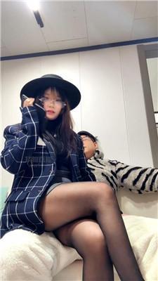 【小猫大人】真实给素人情侣s当家奴【双视角版】 JS260207-18