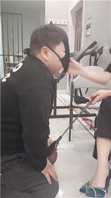 【糖琳S】强迫废物舔玉足 JS260310-24